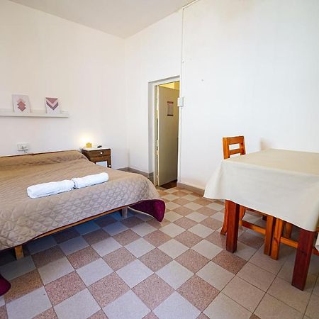Complejo Puertas Rosas Apartamento Villa Carlos Paz Exterior foto